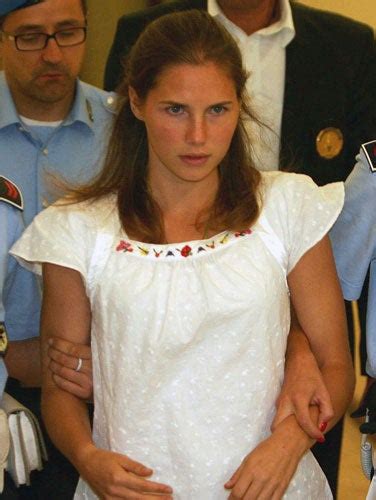 Amanda Knox Innocent Abroad Or A Calculating Killer Now The Jury Must Decide The