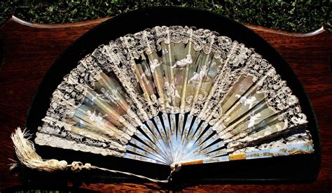 Antique Mother Of Pearl And Lace Hand Fan Hand Fan Pearl And Lace Fan