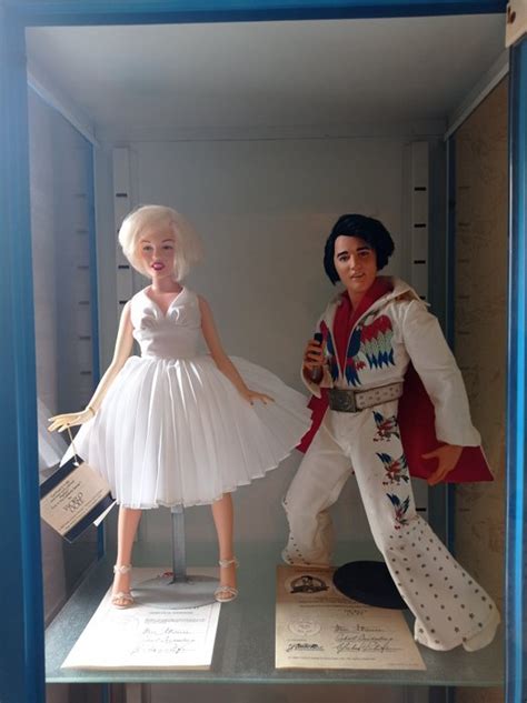 World Doll Julkkissarja Marilyn Monroe Ja Elvis Presley Catawiki