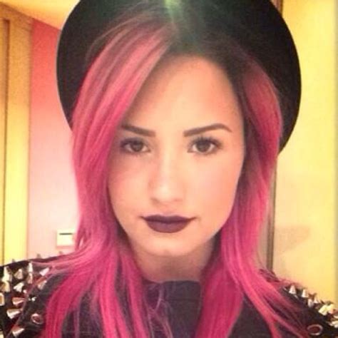 Demi Lovato Dyes Hair Pink And Goes On Dinner Date With Selena Gomez