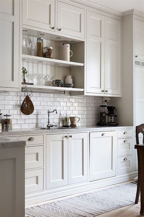 150 Gorgeous Farmhouse Kitchen Cabinets Makeover Ideas 135 Cozinhas