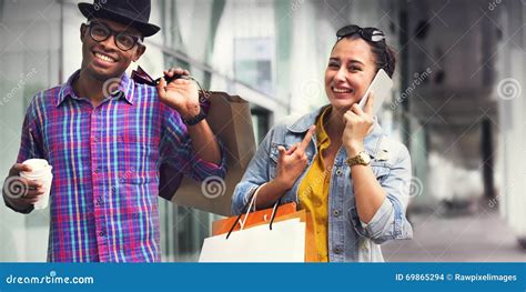 Capitalismo Dos Pares Da Compra Que Aprecia O Conceito Romance Da Despesa Foto De Stock Imagem