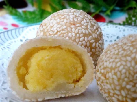 Resep dan cara membuat onde onde kentang isi keju. HESTI'S KITCHEN : yummy for your tummy: Onde-onde