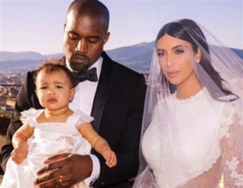 Kim Kardashian Publica Una Tierna Fotografía Familiar Con Su Marido
