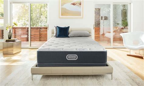 Their mattresses are known for their pillow tops and high. Simmons Beautyrest Mattress Review and Comparison (2021 ...