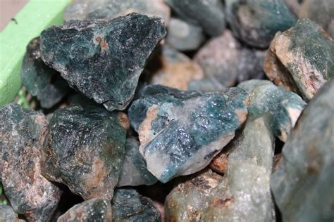 Raw Gemstones For Sale I Loose Gemstones Online Minerals And Crystals