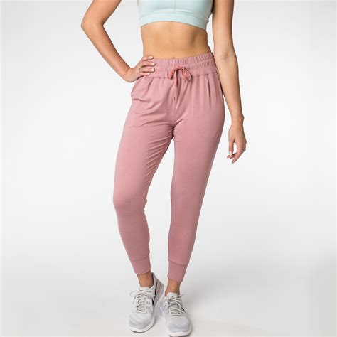 Weekend Joggers Muted Pink Outfits Sporty Sporty Outfits Gym
