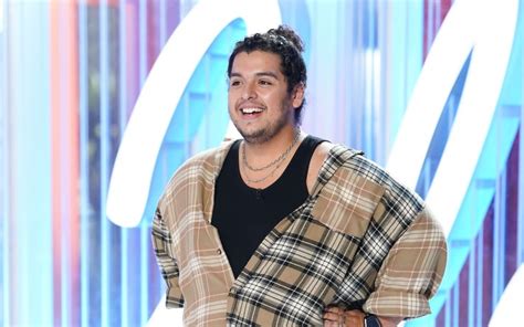 Watch The ‘american Idol’ Contestant Who Lost 150 Pounds Get A Golden Ticket To Hollywood