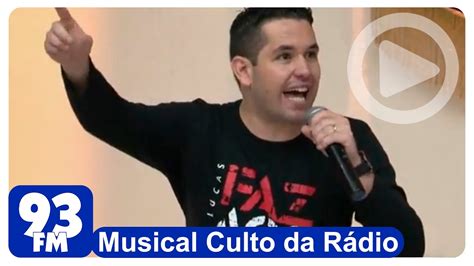 This should affect and improve your prayer life. Pastor Lucas - Musical Culto da Rádio - O Chamado - YouTube