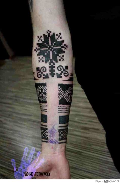 Ukraine embroidery cross stitch seamless pattern, vector eps10 + jpg. 91 best Ukrainian tattoo images on Pinterest | Ukrainian ...