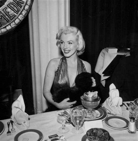 Marilyn Monroe Photographed At The Photoplay Awards 1953 She Won The