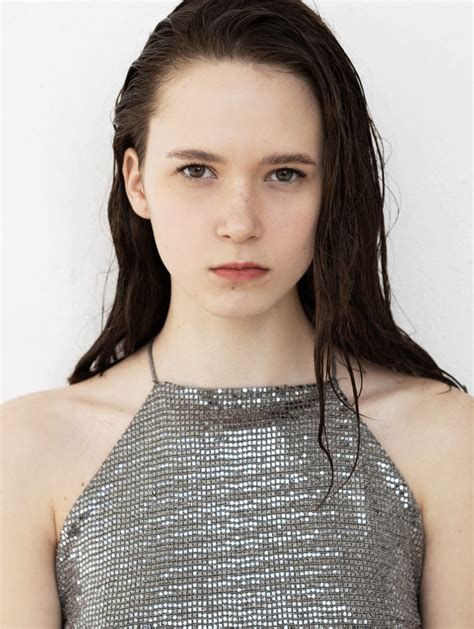 Dina ⋆ Модельное агентство Elite Models Ukraine