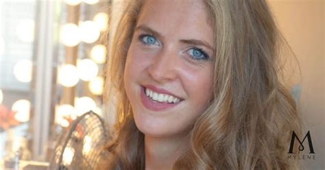 Special Olympics Model Femke Kreeg Een Feestelijke Make Uplook Om Te