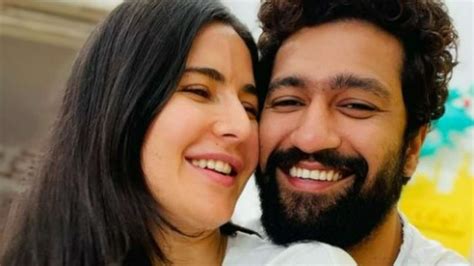 VIRAL Katrina Kaif Turns Photographer For Husband Vicky Kaushal Actor Drops Photo With Caption