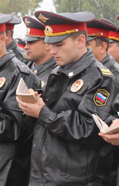 Police Officers Russia Men In Uniform Police Police Officer