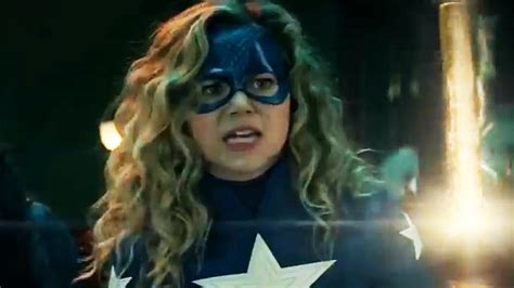 Stargirl Saison 2 Bande Annonce 2 Vo Trailer Allociné