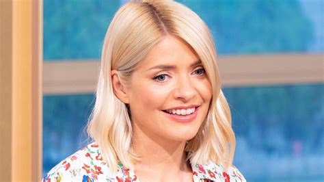 This Morning Fans Cant Get Over Holly Willoughbys Stunning Red Dress