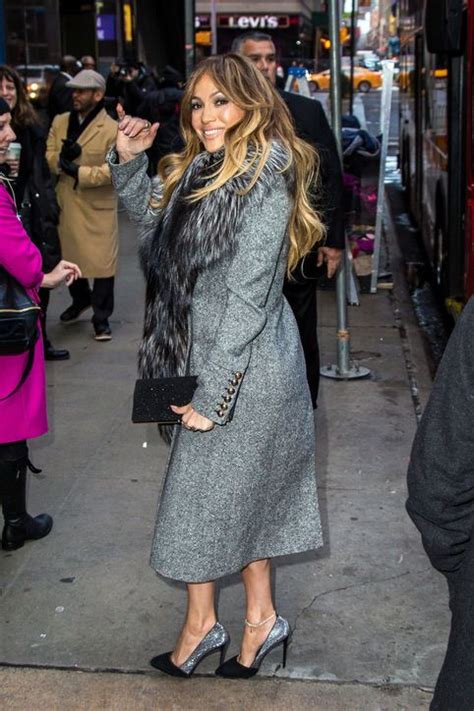 Times Jennifer Lopez S Proved She Has The Best Coats In The World Fashion Coat Fashion