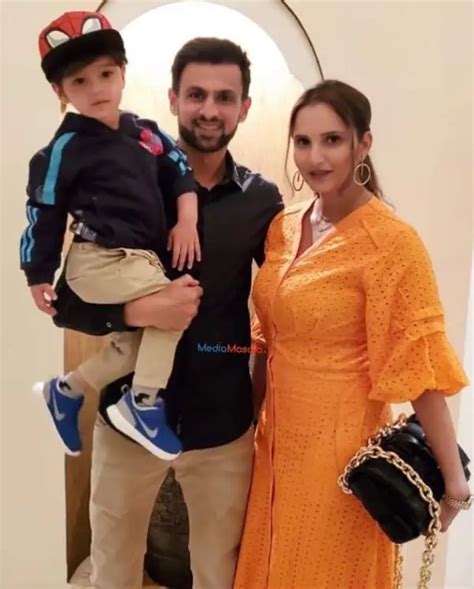 Beautiful Pictures Of Shoaib Malik And Sania Mirza With Their Son Izhaan
