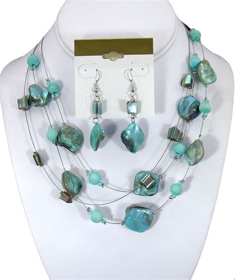 Turquoise Color Set Of Necklace Earrings Three Strings Of Mother Of