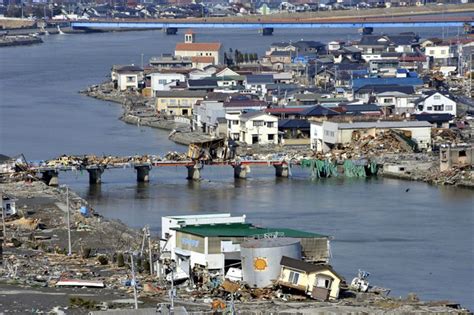 Japan 日本 March 2011 — Tōhoku Earthquake And Tsunami 東北地方太 Flickr