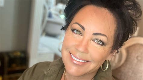 How Singer Kelly Lang Relies On God Amid Her 17 Year Breast Cancer
