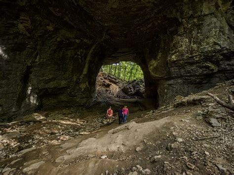 The Three Bridges Trail At Carter Caves In Kentucky Is Spectacular