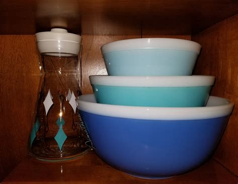 Pyrex Americana Blue