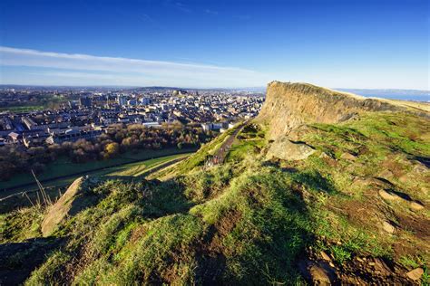 It is an extinct volcano, a side vent of which produced castle rock, where edinburgh. Police rush to Arthur's Seat in Edinburgh as helicopter ...