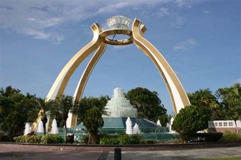 This is one of the most instagramable attractions in brunei. Jerudong Park - Theme Park in Brunei - Thousand Wonders
