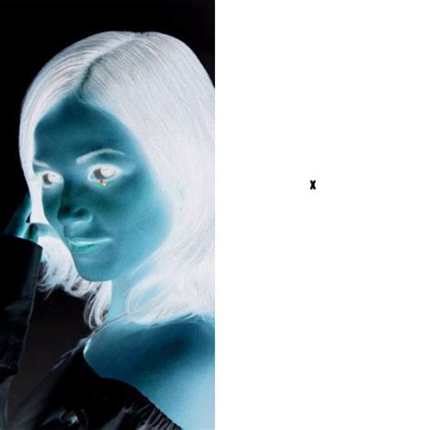How The Negative Photo Illusion Works