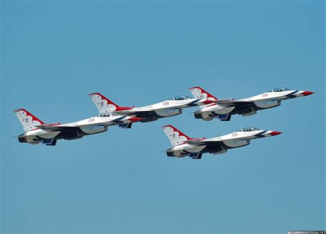 Thunderbirds Resume Airshows After The Crash Usaf Thunderbirds