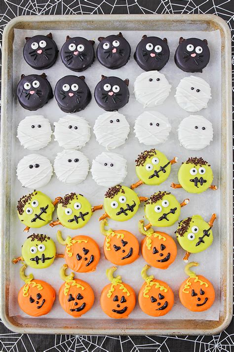 We've dressed up the classic oreo® cookies to create these terribly tempting treats! The Baker Upstairs: Halloween Oreos