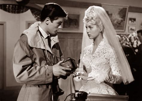 Film Sois Belle Et Tais Toi - MI ENCICLOPEDIA DE CINE: 1958 - Una rubia peligrosa - Sois belle et