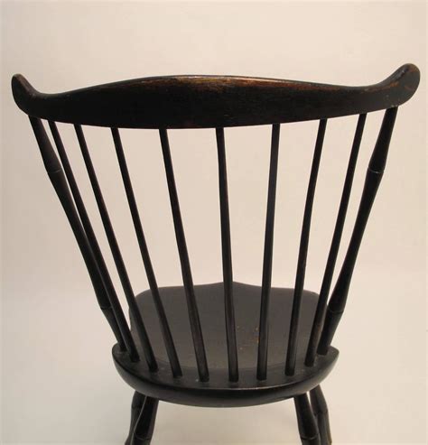 Check out our early american chair selection for the very best in unique or custom, handmade pieces from our chairs & ottomans shops. Early American Windsor Side Chair For Sale at 1stdibs