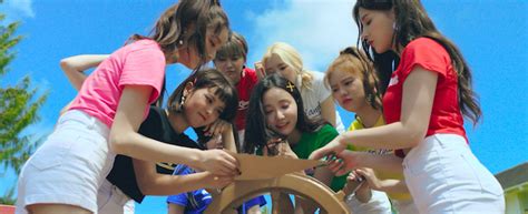 Momoland Bboom Bboom Japanese Ver Mv Barks