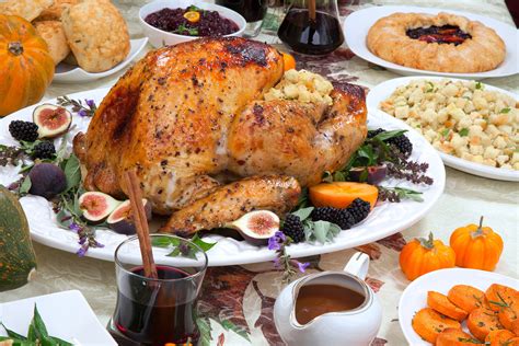 Heating & carving instructions for turkey and vegetables are included. Pre Cooked Thanksgiving Dinner Package - Ordered Publix ...