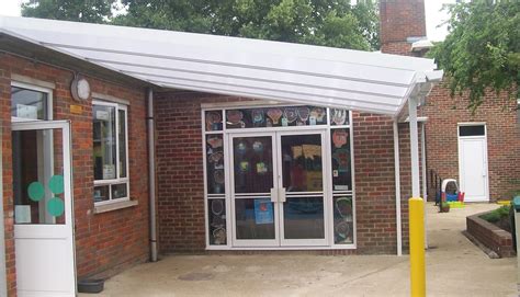 Reddiford School Pinner Wall Mounted Canopy Able Canopies