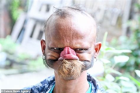 Meet The Nepalese Bus Driver Who Licks His Own Forehead Daily Mail Online