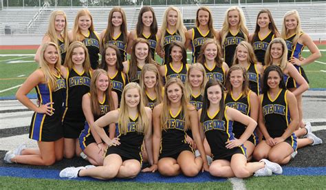 2016 2017 Live Oak High School Cheerleaders Living