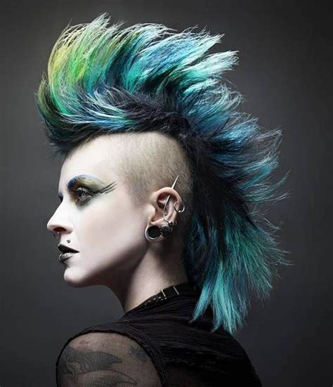 Mohawk Punk Hairstyles For Women Hairstyle Design Ideas Punk Haircut Rock Hairstyles Goth Hair