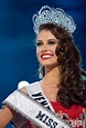 Photo: Miss Venezuela Stefania Fernandez is crowned Miss Universe 2009 ...