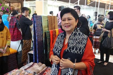 Ibu Ani Yudhoyono Sosok Perempuan Inspiratif Negeri Ini Kaskus