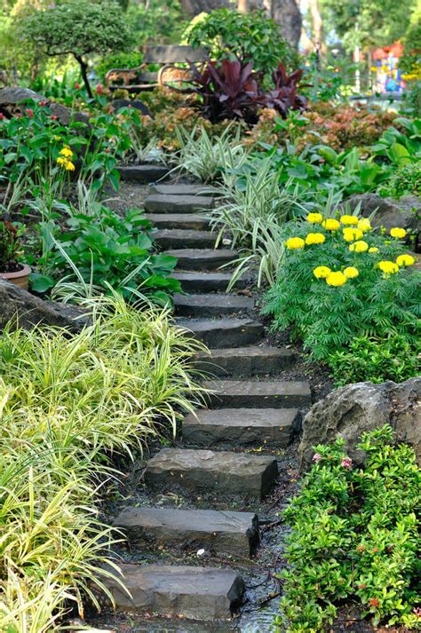 64 Outdoor Steps With Flower Planters And Pots Ideas