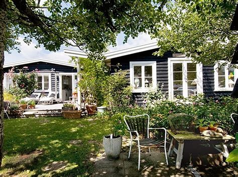 A Cottage In Denmark Home Bunch Interior Design Ideas