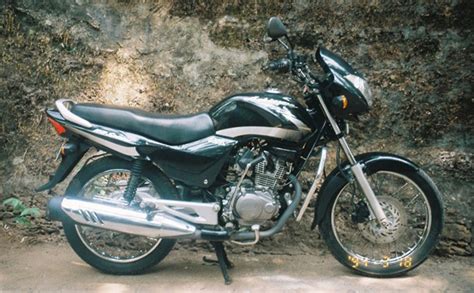 Hero motocorp limited, formerly hero honda, is an indian multinational motorcycle and scooter manufacturer based in new delhi, india. Hero Honda Achiever Price 2021 | Mileage, Specs, Images of ...