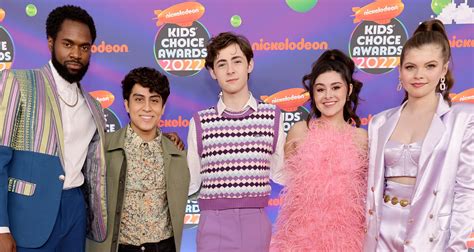 ‘warped Cast Step Out For Kids Choice Awards After Nickelodeon