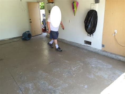 Tools required are finish trowels and a 1/2 horse mixing drill. Epoxy seal garage floor - DoItYourself.com Community Forums