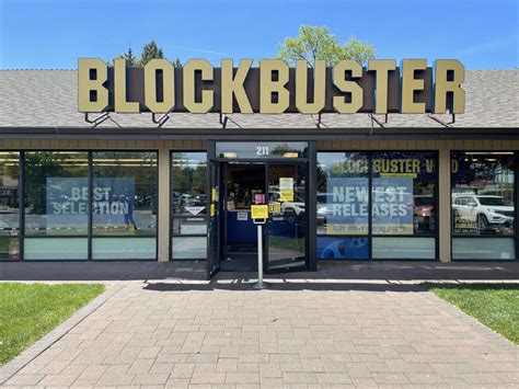 Trip Report: My visit to the last Blockbuster Video in Bend, Oregon