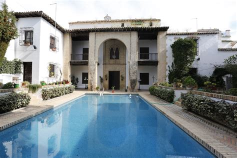 Casa en venta de un planta en el centro de córdoba, ver. Magnífica casa con jardín y patios en la Judería de ...